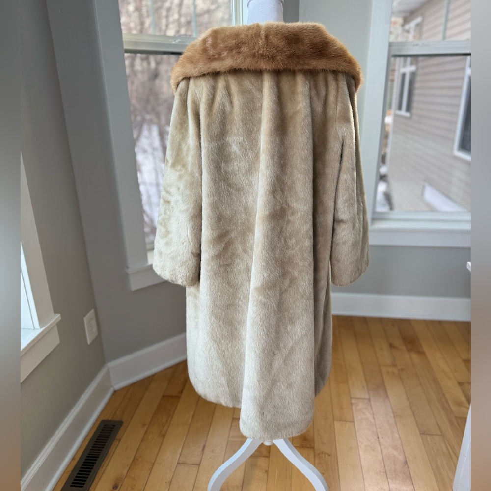 Vintage Brazotta Blond Light Ivory Mink Fur Portrait Collar Faux Fur Dress Coat - Picture 3 of 16